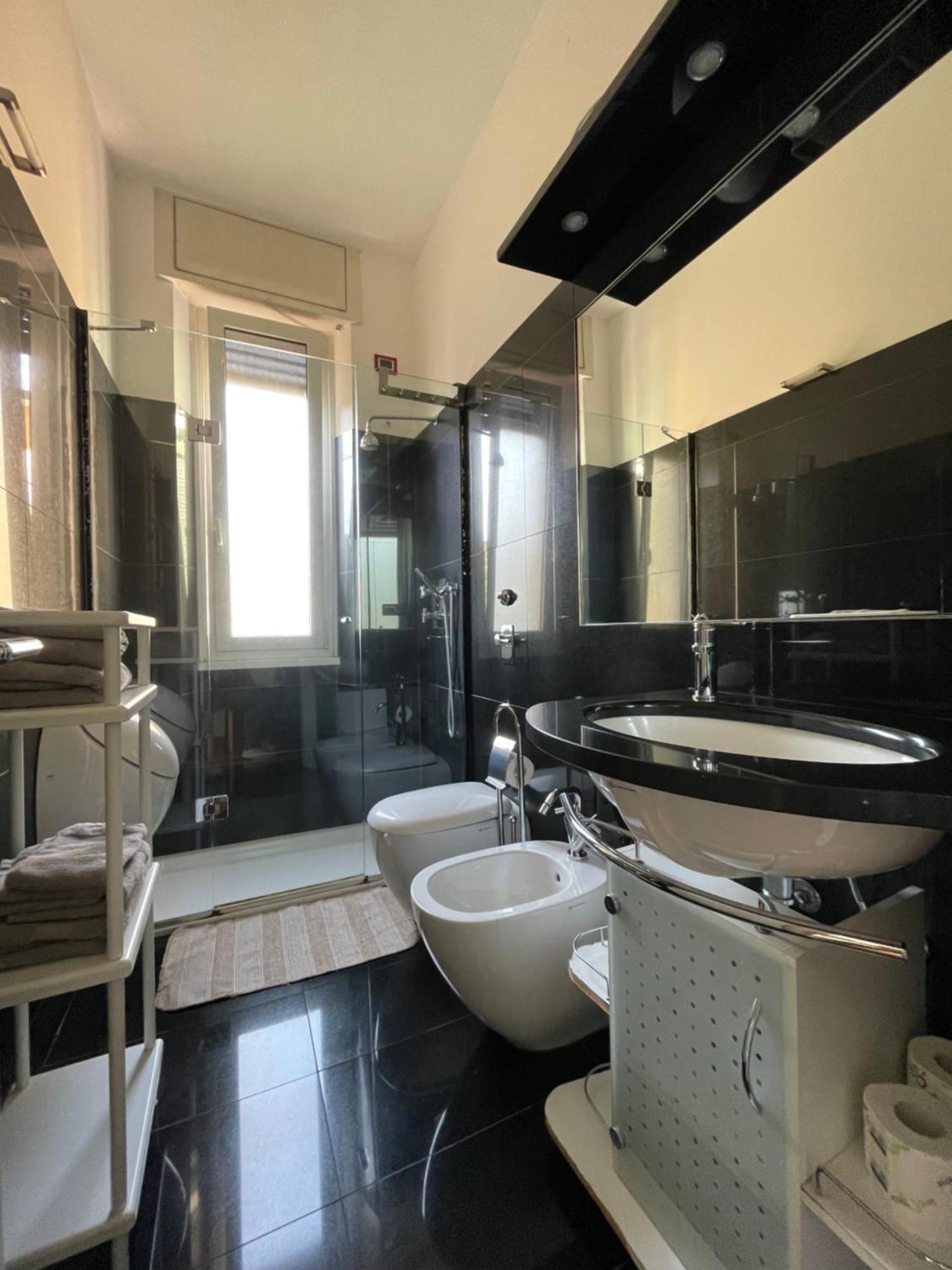 Pied A Terre Sant'Agostino Apartment Milano Ngoại thất bức ảnh