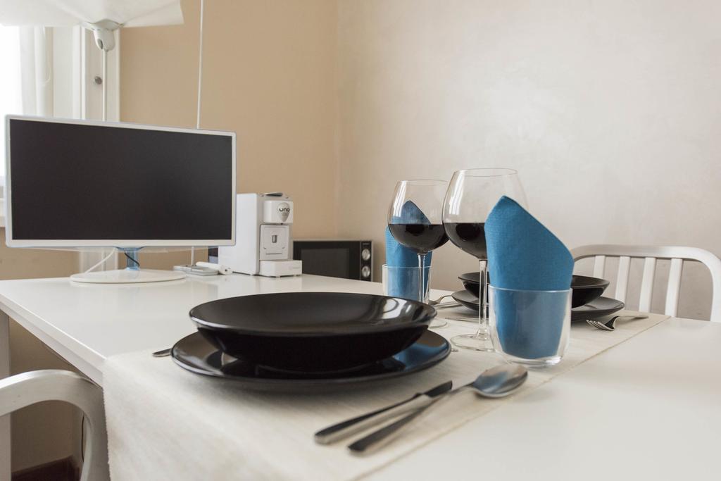 Pied A Terre Sant'Agostino Apartment Milano Ngoại thất bức ảnh